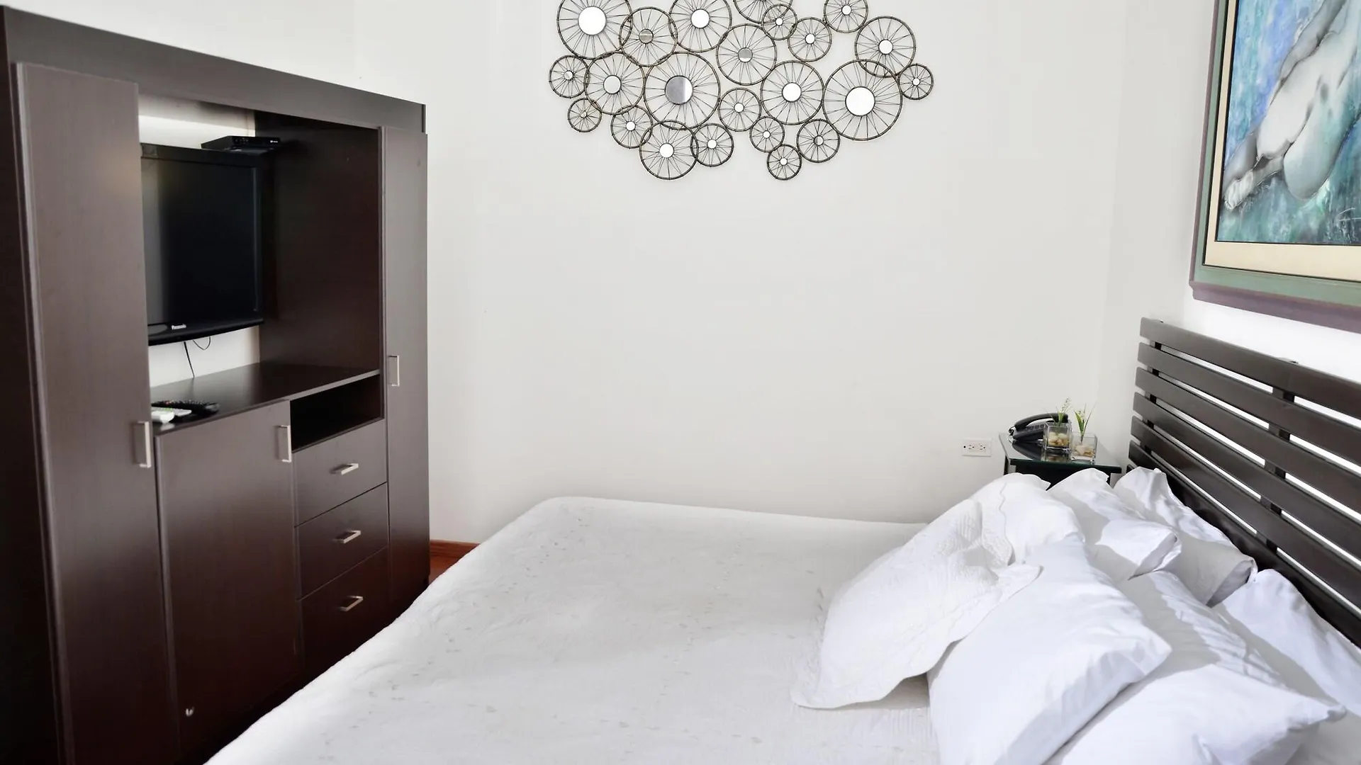 Hotel Boutique Porton De Granada Cali