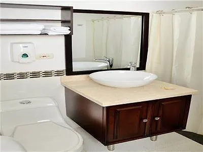 Hotel Boutique Porton De Granada Cali Colombia